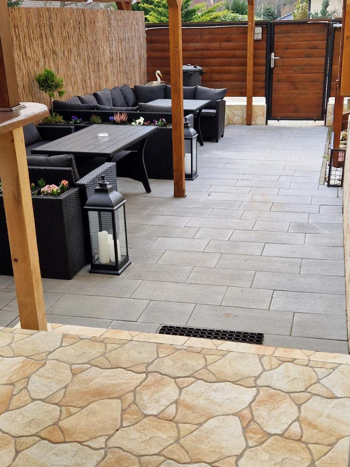 Hotel Nefelejcs Vendeghaz Gödöllő Zewnętrze zdjęcie