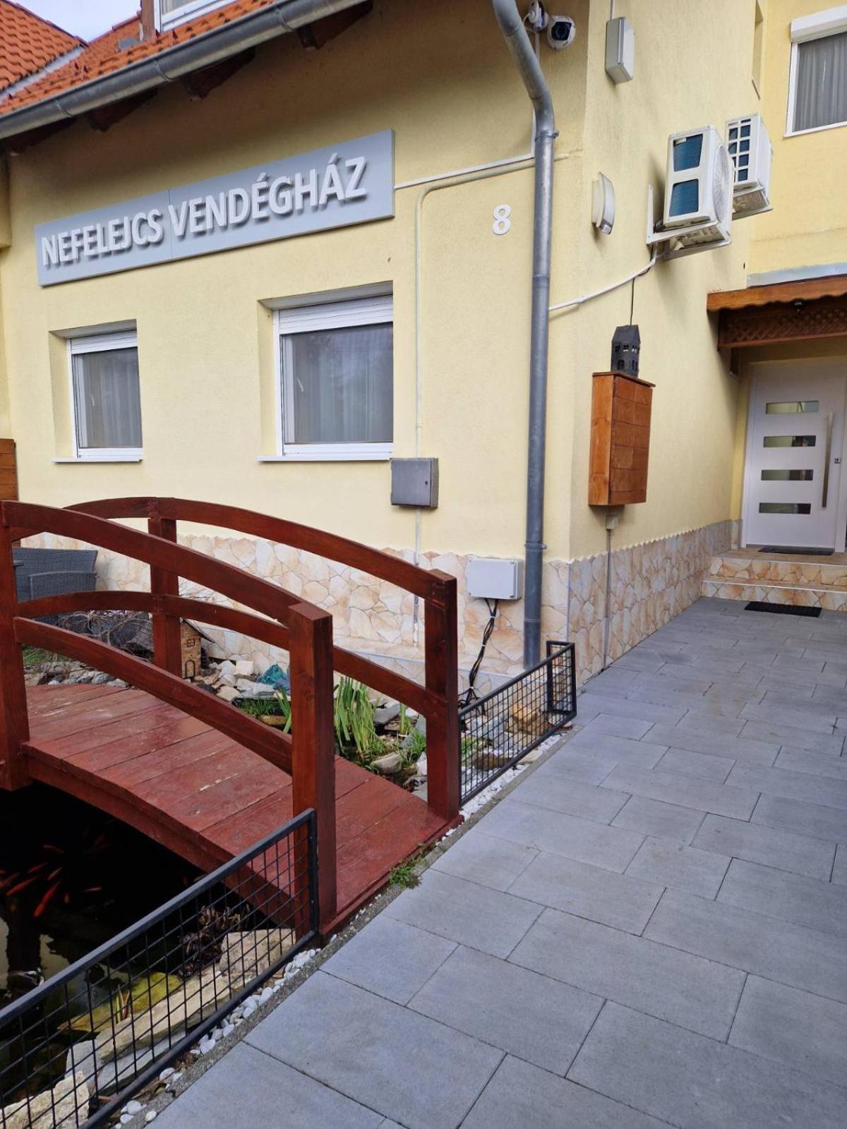 Hotel Nefelejcs Vendeghaz Gödöllő Zewnętrze zdjęcie