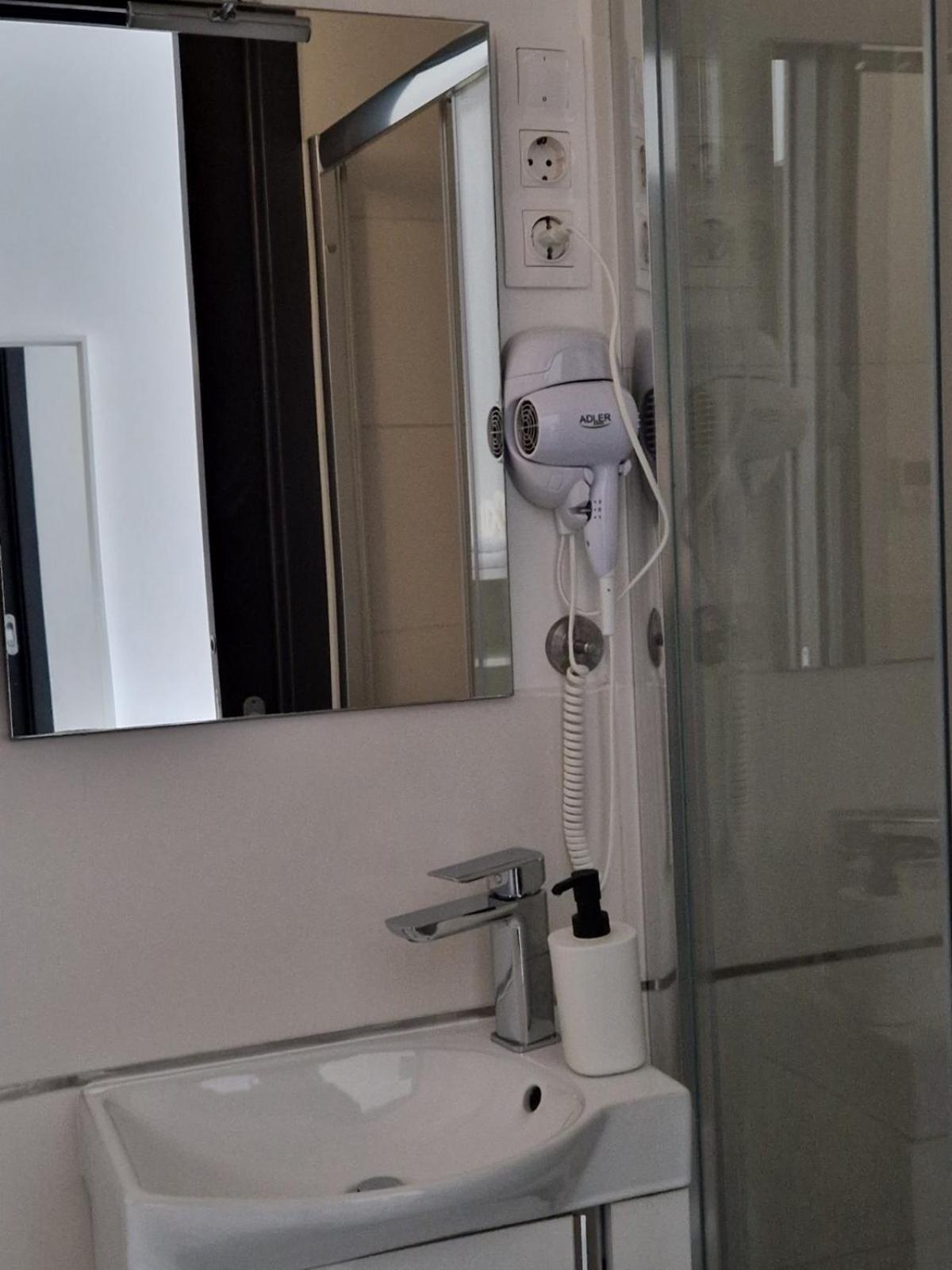 Hotel Nefelejcs Vendeghaz Gödöllő Zewnętrze zdjęcie