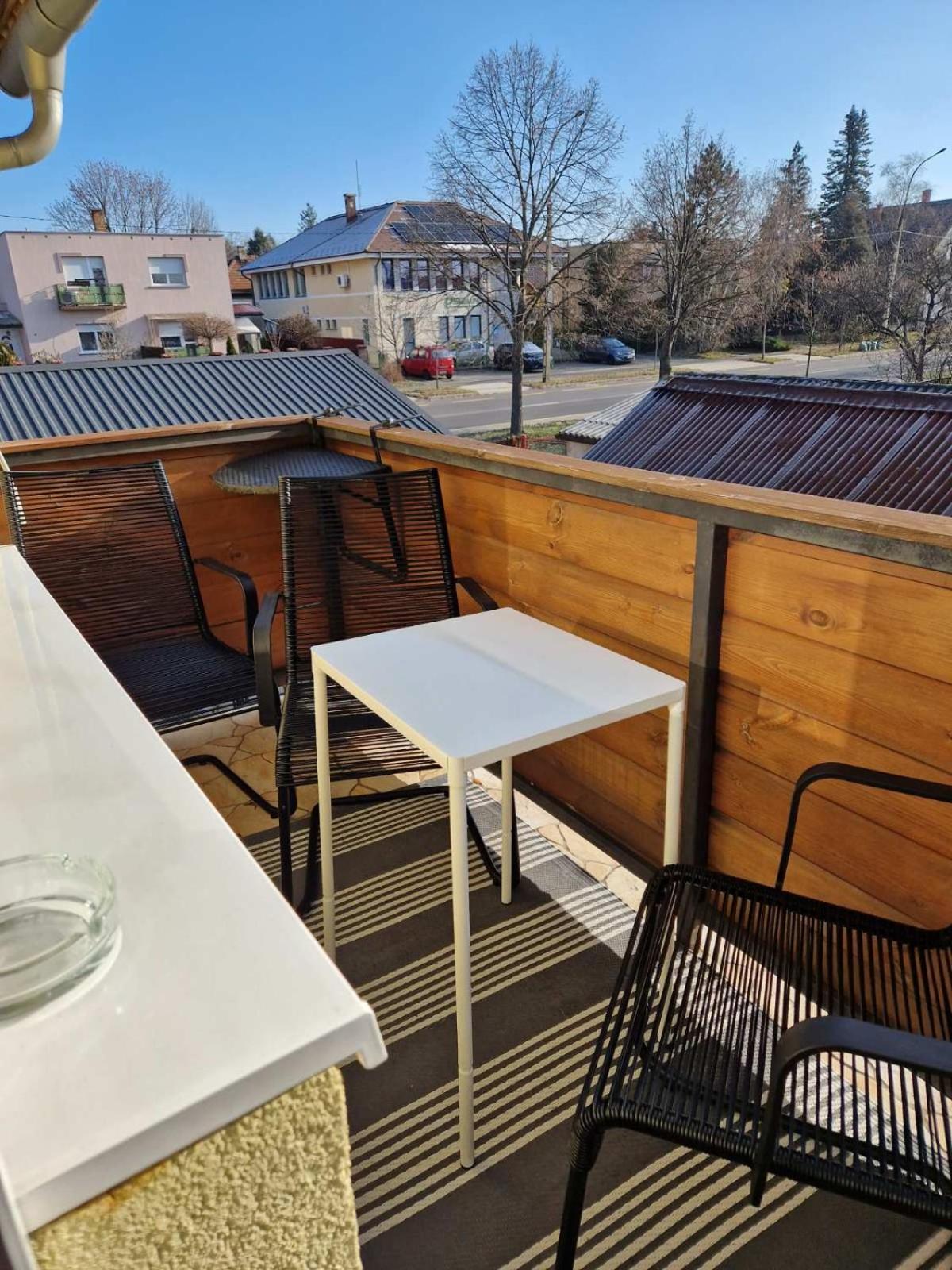 Hotel Nefelejcs Vendeghaz Gödöllő Zewnętrze zdjęcie